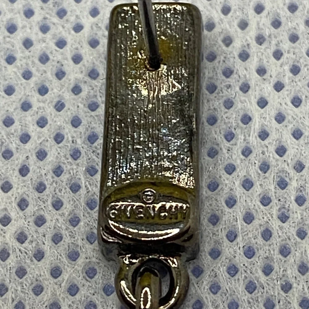 Givenchy Dangle Ear Rings - Picture 5 of 5